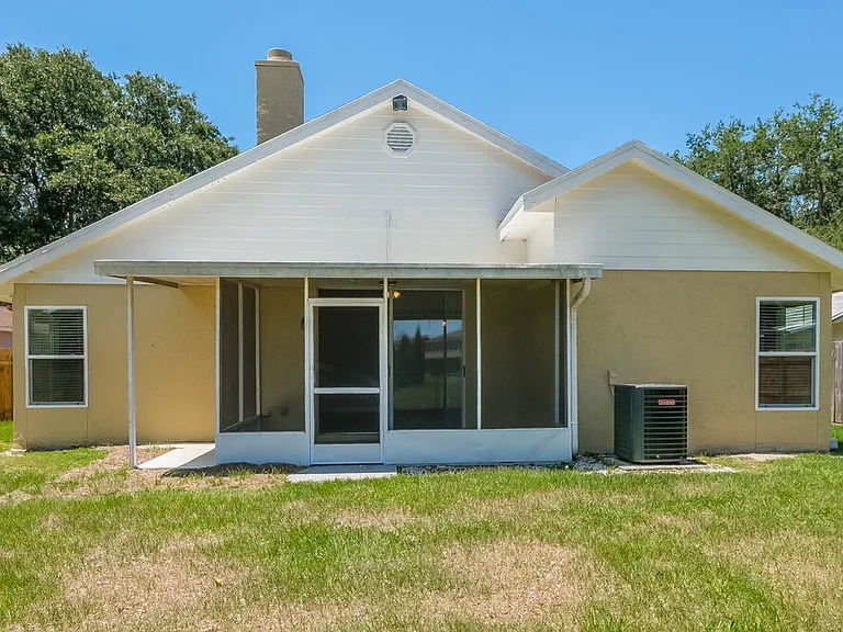 10243 Allenwood Dr — Photo 19