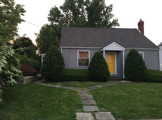 122 E 1st Ave, Latrobe, PA 15650