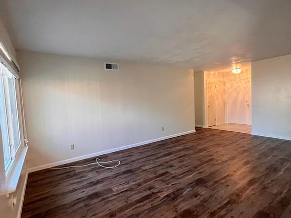 3rd image of 7162 Arutas Dr