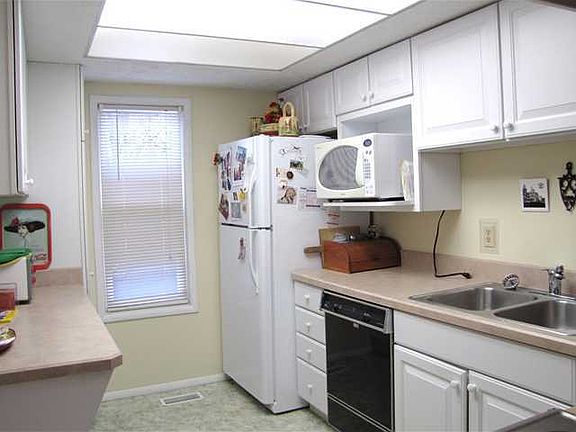 3rd image of 163 E High St #A