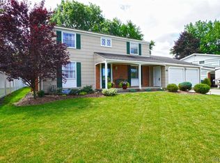 635 Deerfield Dr, North Tonawanda, NY 14120
