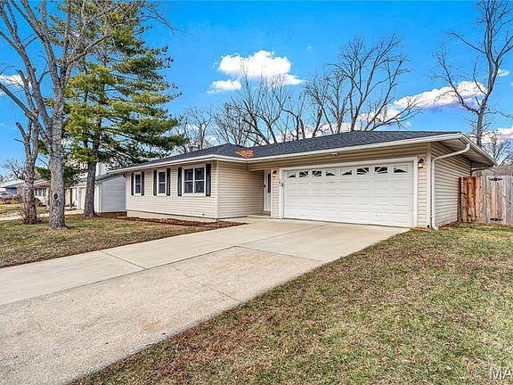 4th image of 141 Oak Dr
