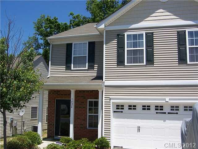 1st image of 1424 Logan Patrick Ct