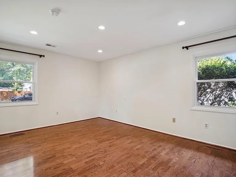4607 Marshall Hall Ln — Photo 20