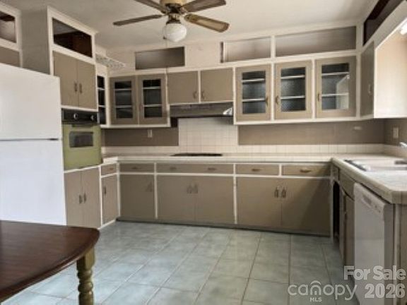 3rd image of 3622 Union Rd