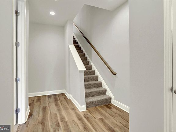 4th image of 3213 Wayland Rd