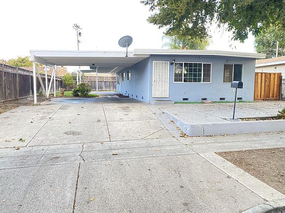3rd image of 2236-2238 Lyons Dr