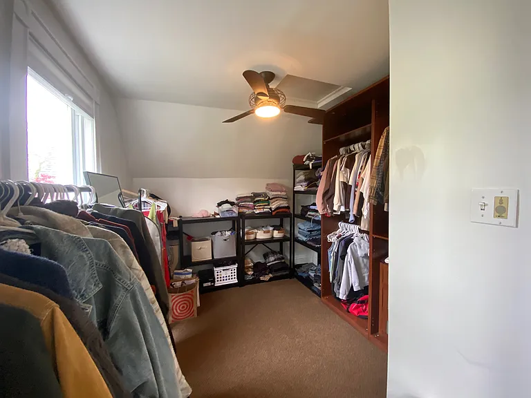 Walk-in closet