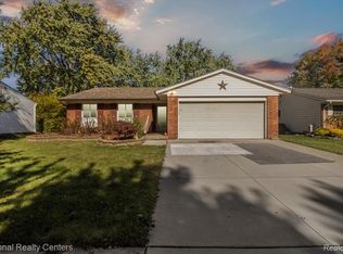 44768 Hanford Rd, Canton, MI 48187