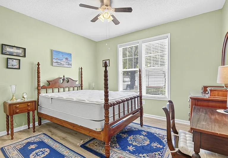 1811 Chatelain Way #1 — Photo 18