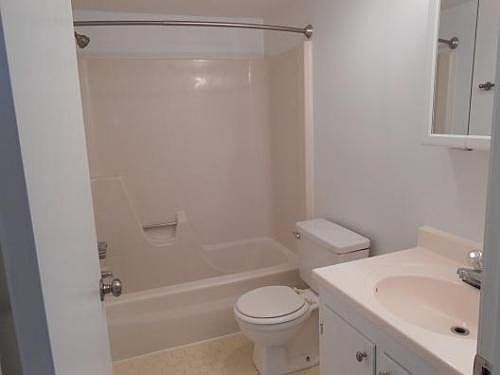 Bathroom - Blue Canoe