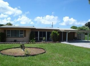 865 E 2nd St, Englewood, FL 34223