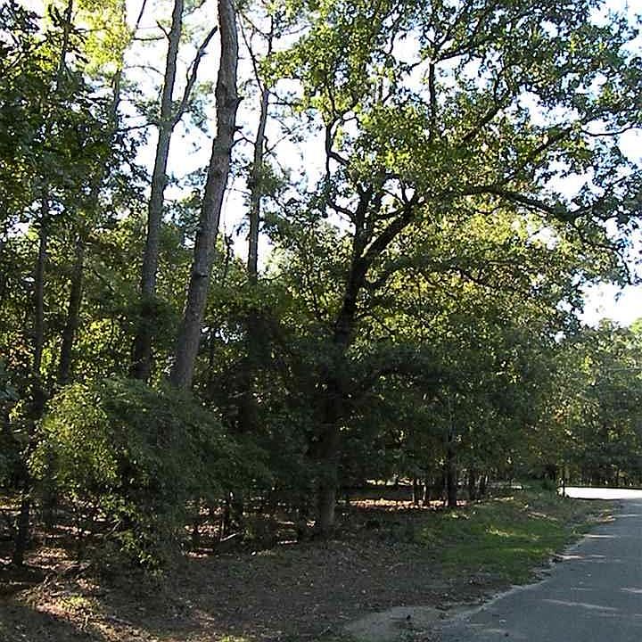 1st image of 107 Knollwood Ln