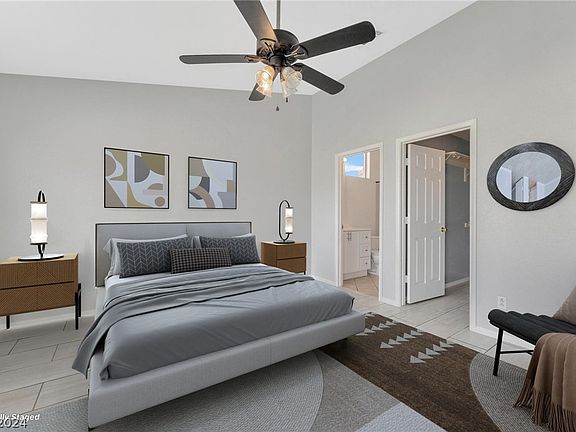 3rd image of 8 Bright Dawn Ave