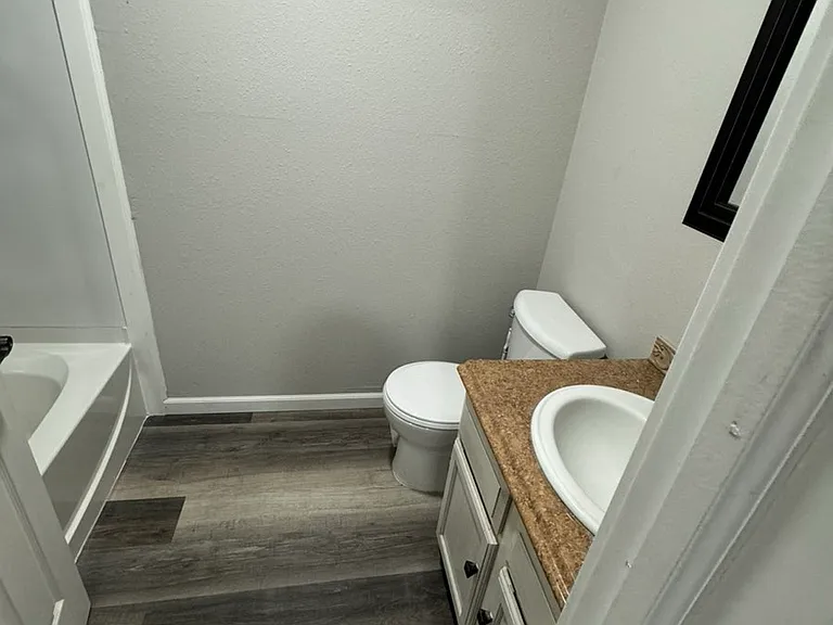 132 S Main Ave #946 — Photo 6