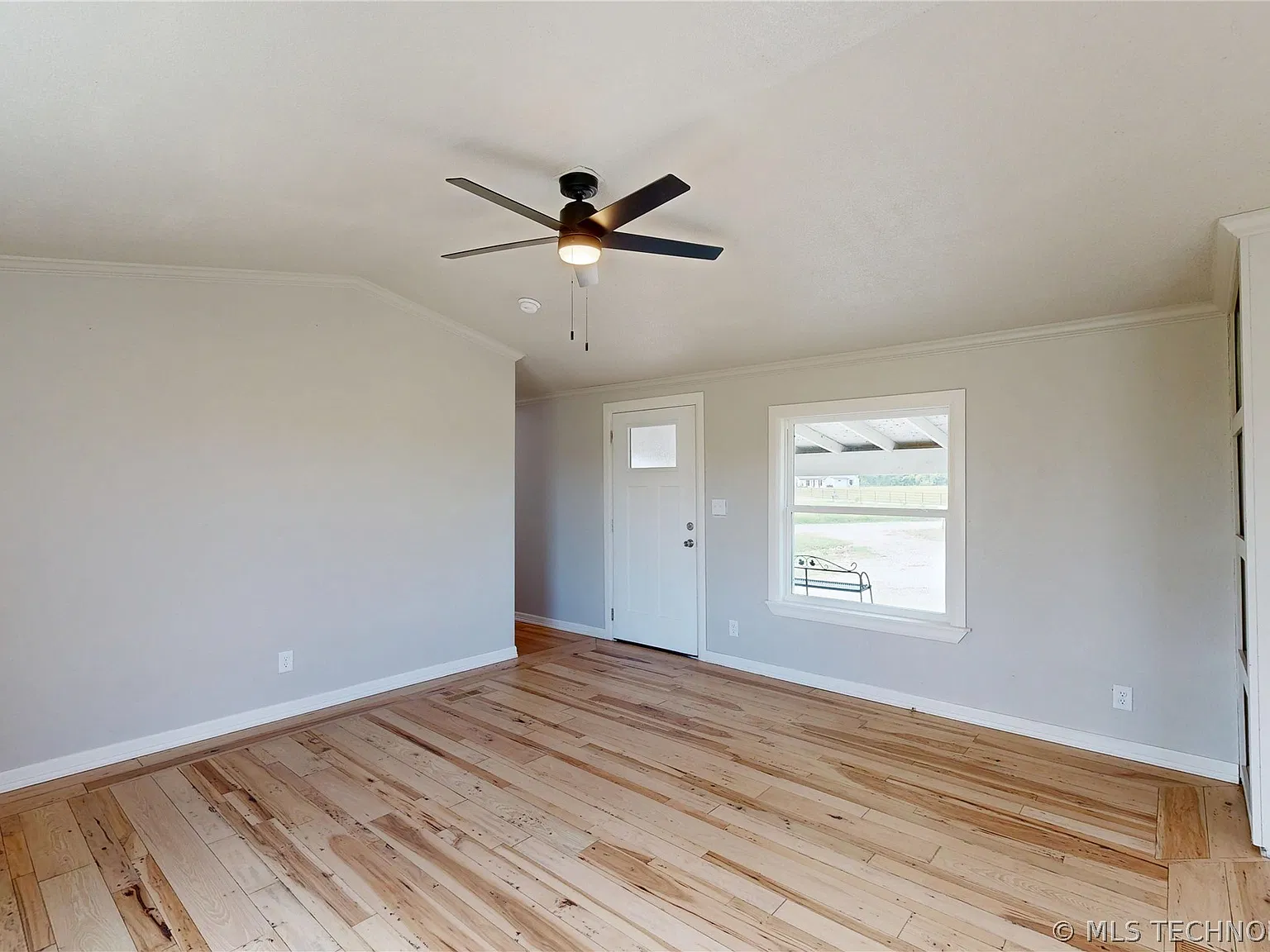 3 bed, 2.0 bath, 1680 sqft, $1,500 — Photo 4