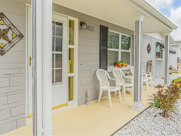 4923 Genesis Ave, Holiday, FL 34690