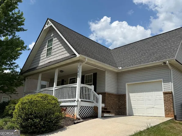 121 Saluda Dr, Demorest, GA 30535