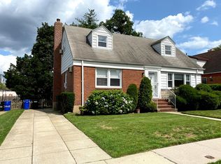 6529 174th St, Flushing, NY 11365