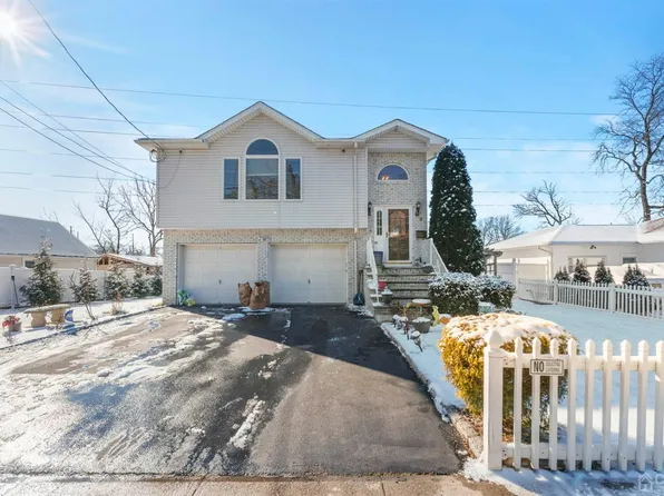 8 Sycamore Ave, Edison, NJ 08817