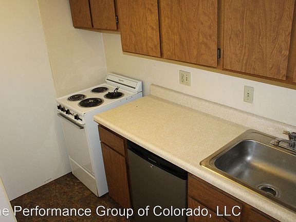 4th image of 1529 Oakshire Ln #5