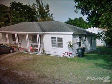 2nd image of 13143 NE 14th Ave