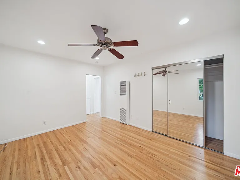 710 Westmount Dr #D — Photo 9