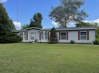 14118 Peach Rd, Plymouth, IN 46563