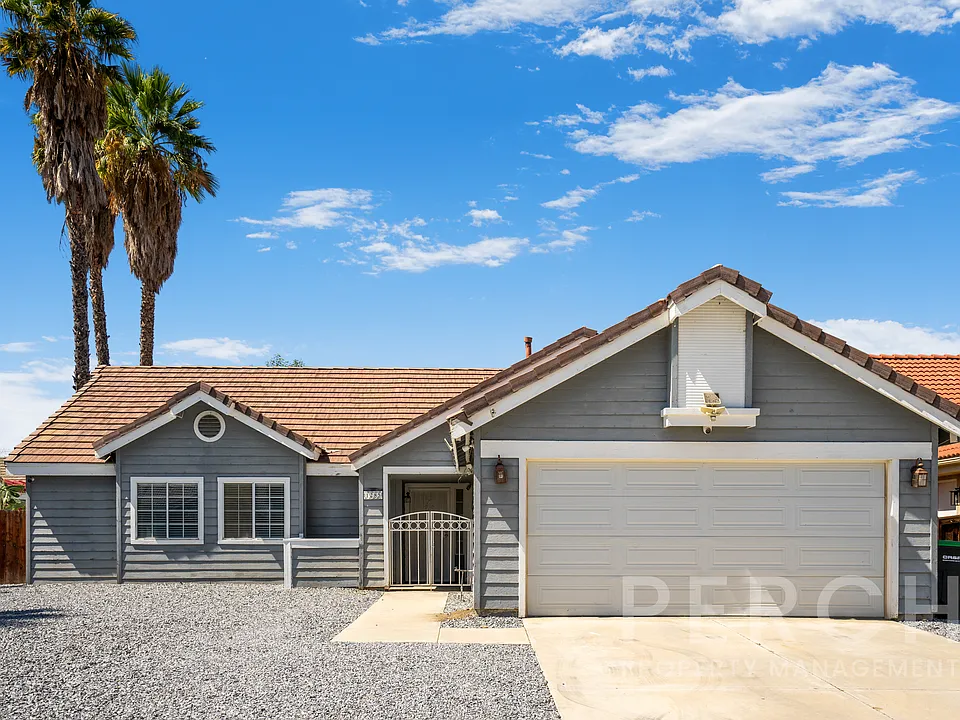 1285 Granite Dr