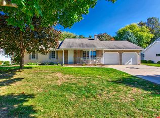 1034 Pawn Dr, Green Bay, WI 54313