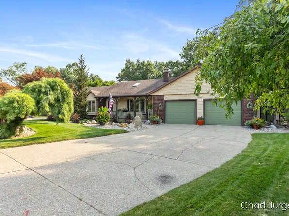 3540 Watergate Dr SW, Wyoming, MI 49519