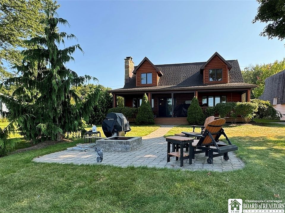 1st image of 5532 Wells Bay Lakefront