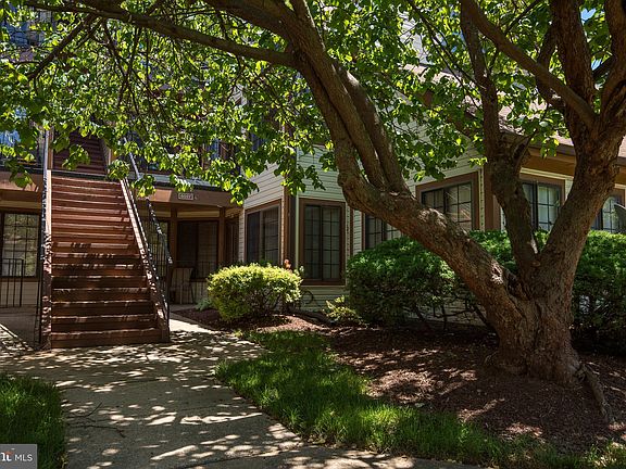 2nd image of 6027A Curtier Dr