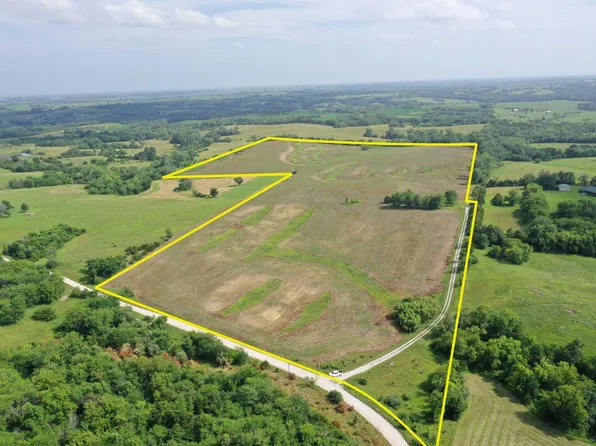 W 247th St, Martinsville, MO 64467