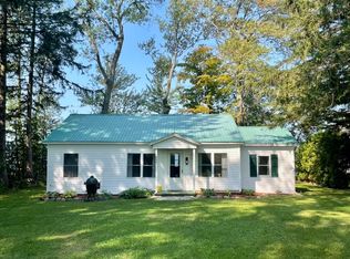 420 Maquam Shore Rd, Swanton, VT 05488