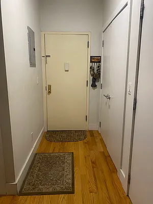 Rented by David Francis New York LLC | media 35