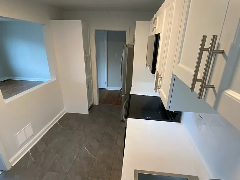 228 Woodroffe Ave #1 — Photo 9