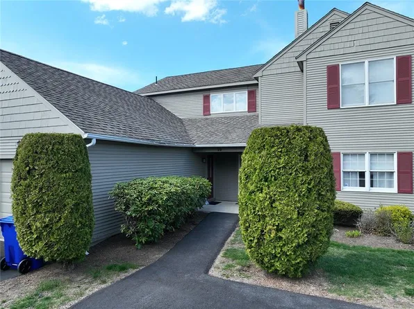 59 Saddle Grn #A, North Providence, RI 02904