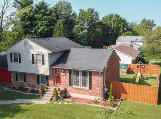 6100 Stone Bluff Rd, Louisville, KY 40291