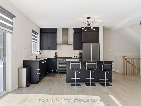 4th image of 132 Rugosa St