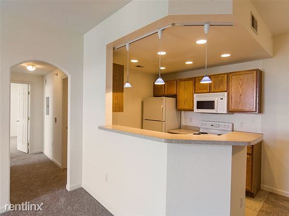 1387024_Kitchen_800x600