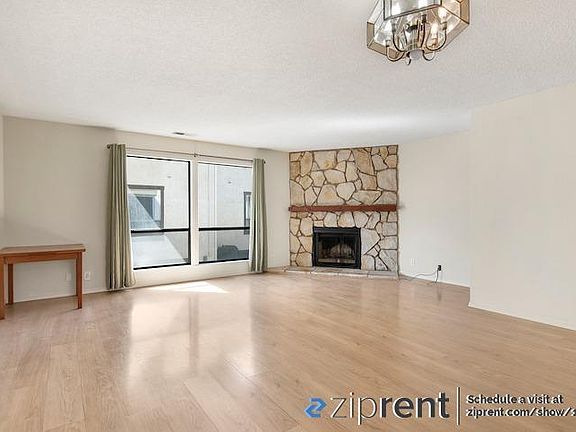 5th image of 970 Bellomo Ave APT D