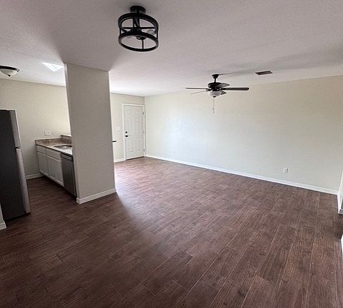 4th image of 3726 Polk Ave #B