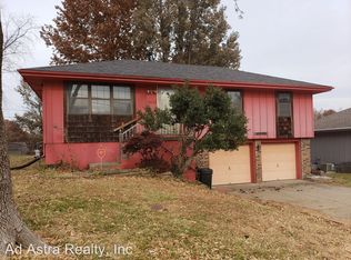 19100 E R D Mize Rd, Independence, MO 64057