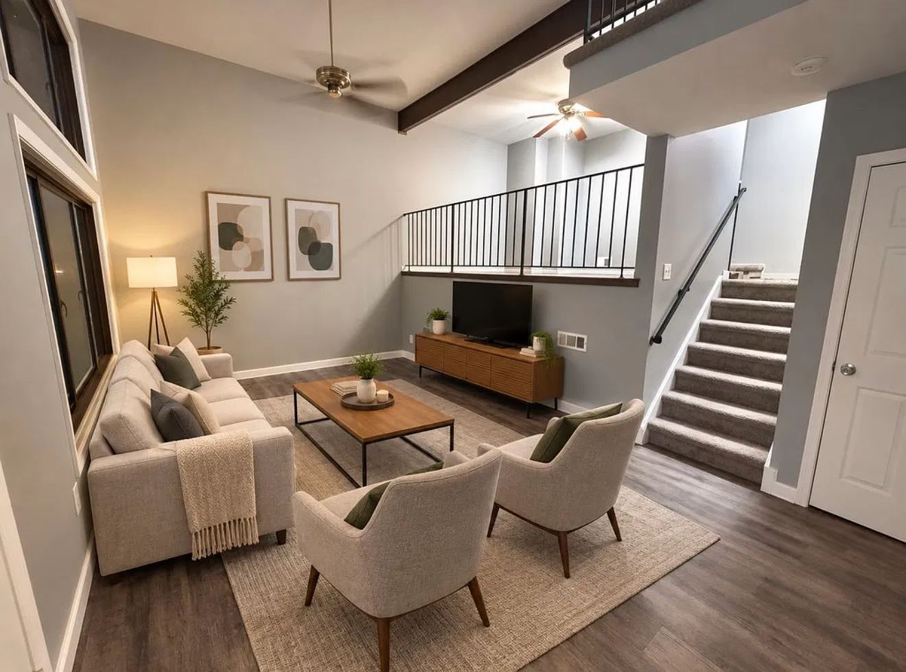 3 bed, 1.5 bath, $3,100 — Photo 1