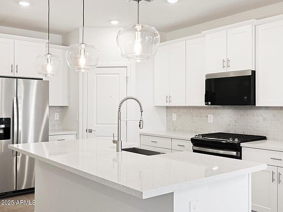 5th image of 16069 W DESERT SPOON Drive