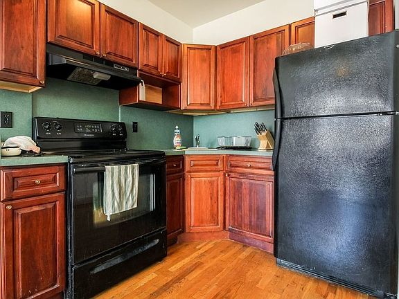 2nd image of 1342 De Kalb Ave #3A