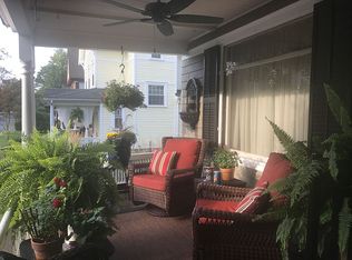 8 Grinnell St, Greenfield, MA 01301