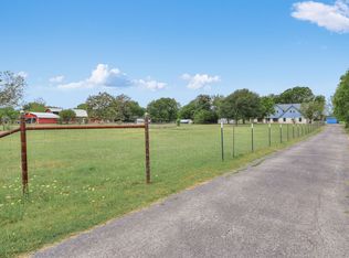 250 Schneider Rd, Seguin, TX 78155
