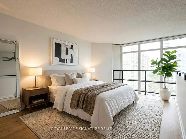 250 Manitoba St #702 — Photo 3